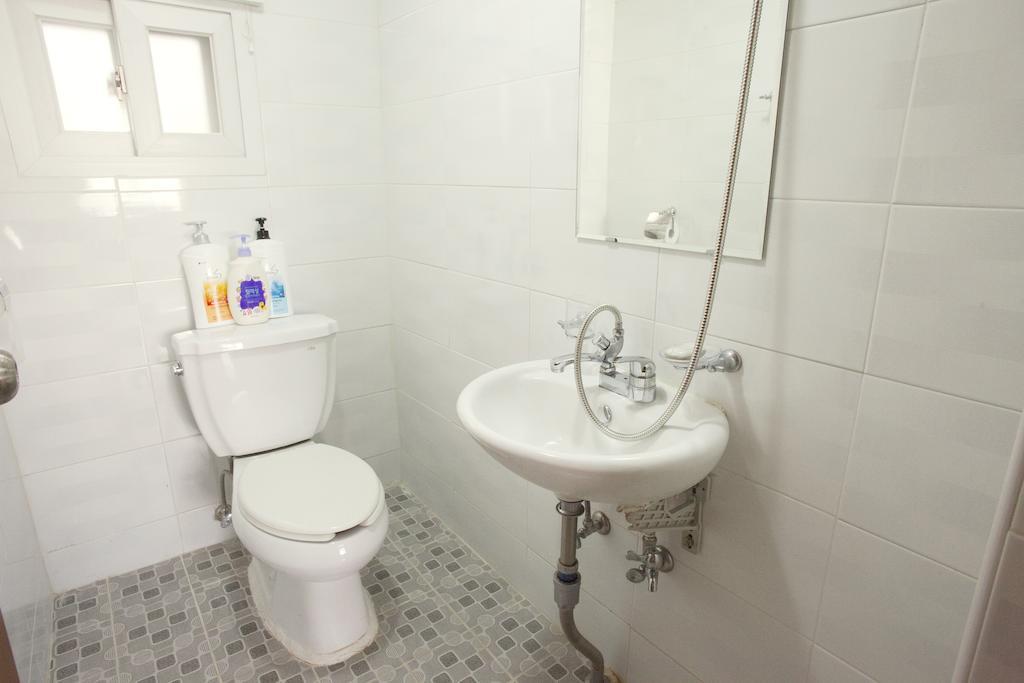 Icos Guesthouse 2 For Female Сеул Екстериор снимка